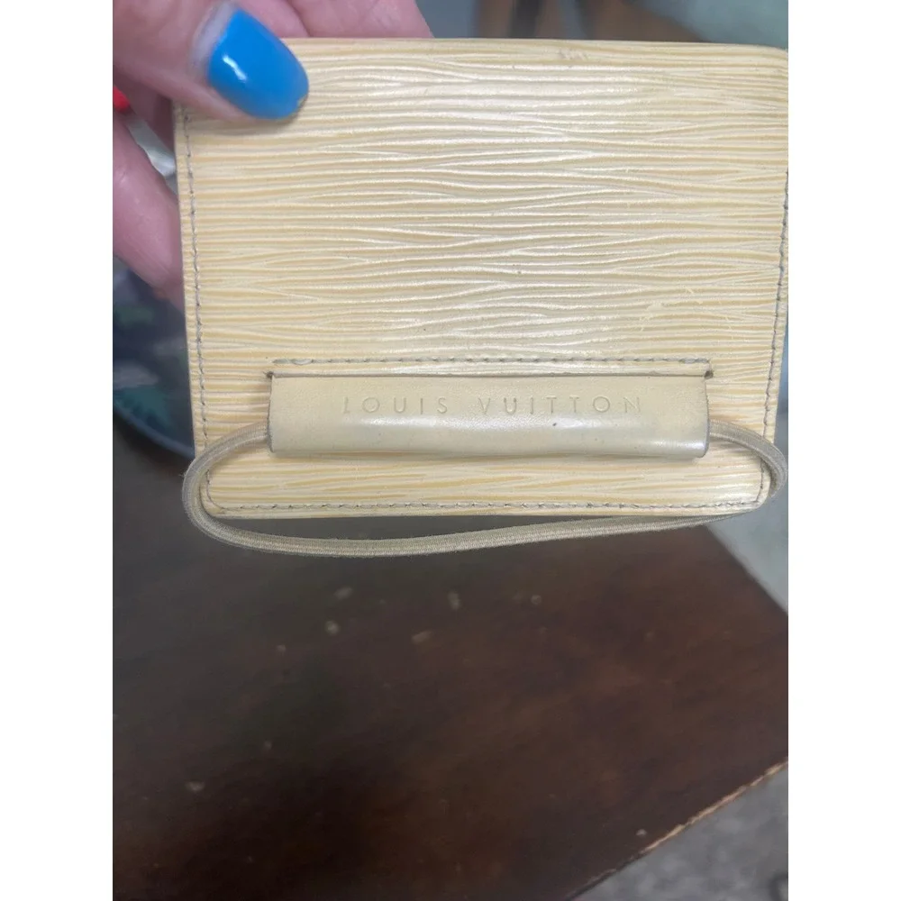 Louis Vuitton Epi Leather Card Holder Vanilla Yellow ID Window Wallet France#648